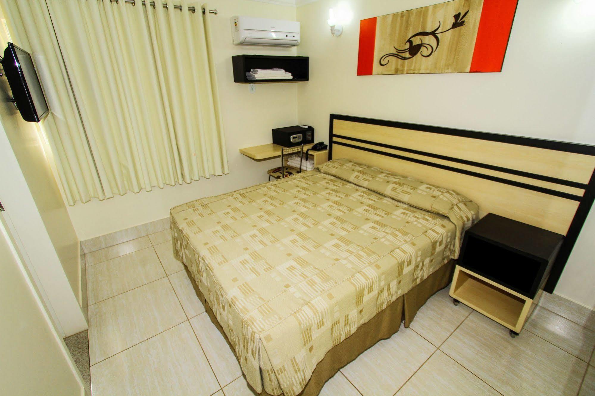Di Roma Resorts - Reis Imoveis Caldas Novas Ngoại thất bức ảnh