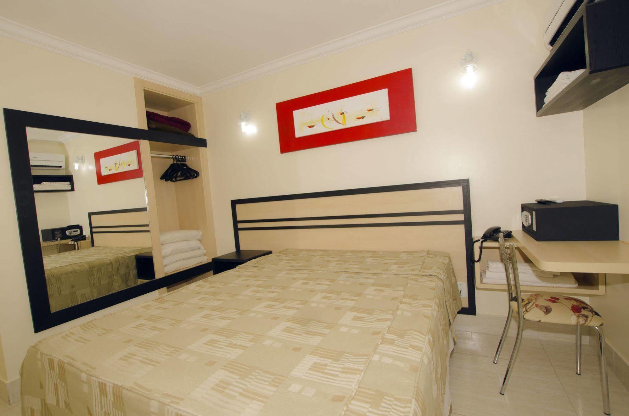 Di Roma Resorts - Reis Imoveis Caldas Novas Ngoại thất bức ảnh